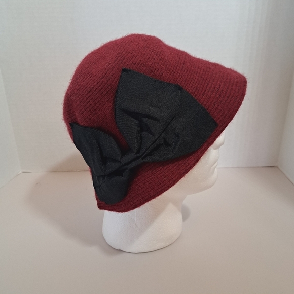 Scala Accessories - Scala Pronto Burgundy Wool‎ Cloche Hat With Black Bow Accent